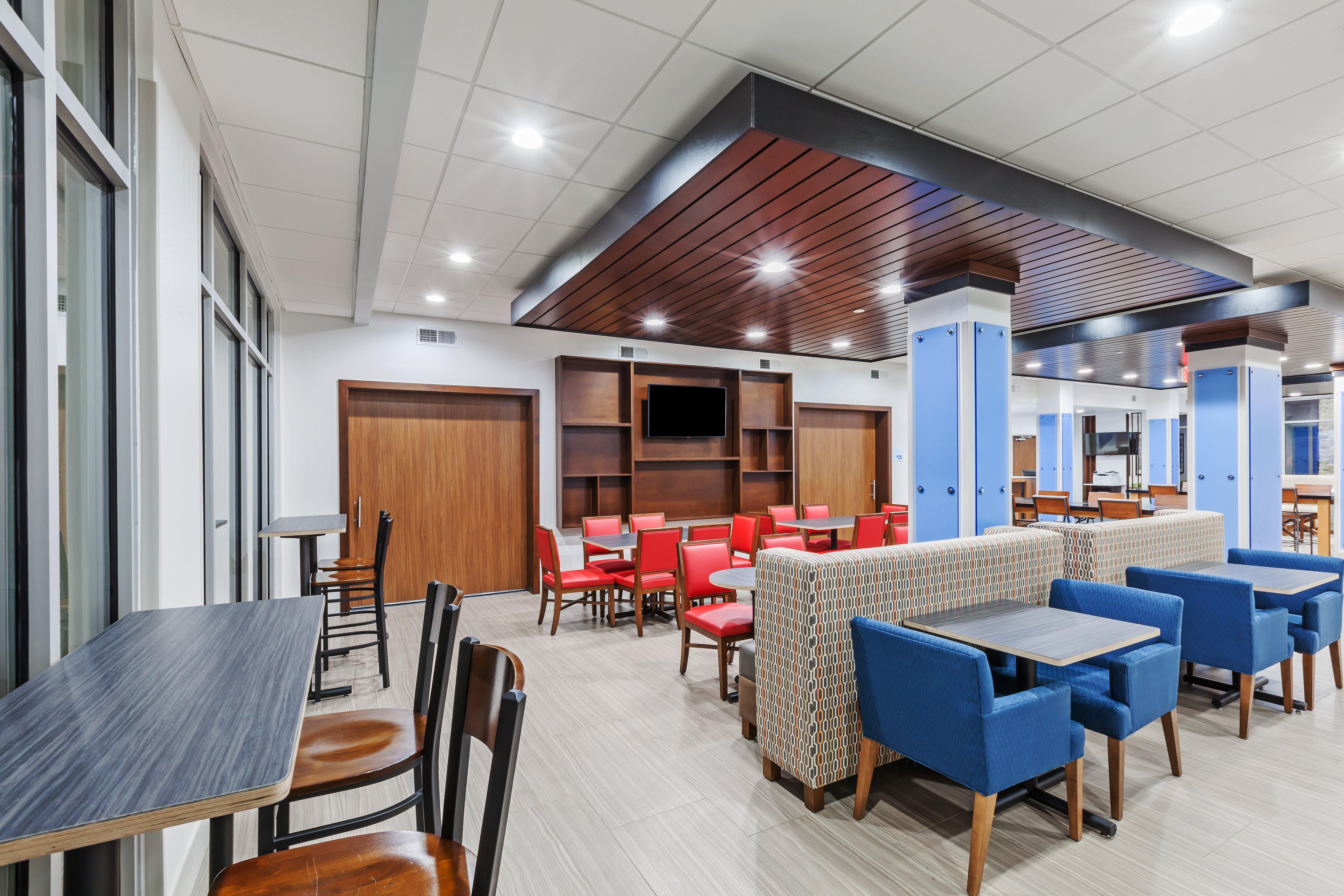 Holiday Inn Express & Suites - Coffeyville By Ihg Exterior photo
