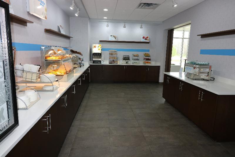 Holiday Inn Express & Suites - Coffeyville By Ihg Exterior photo